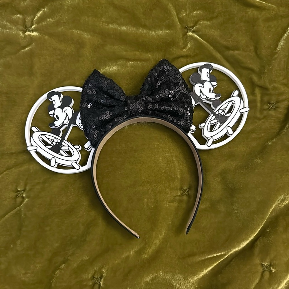 Steamboat Willie - Minnie Ears